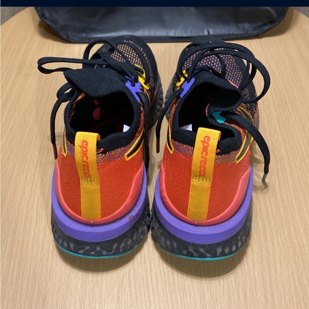 Multi Color Reacts - Picture 5 of 6